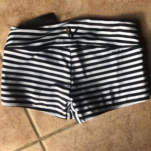 AVAILABLE!! Vull Sport shorts